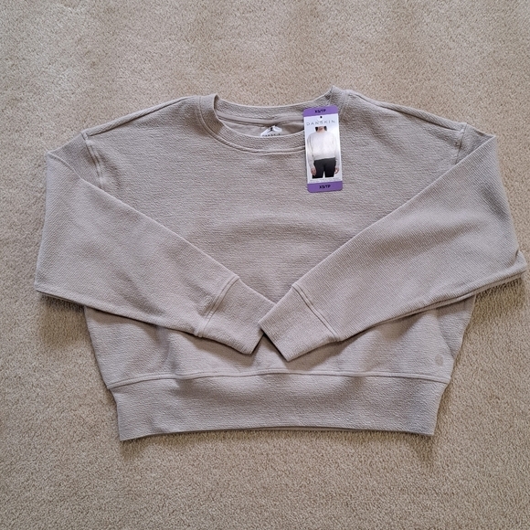 New! Danskin Cropped Crew Sweatshirt Beige Long Sleeved Women's XS Jacquard Top - Picture 16 of 16